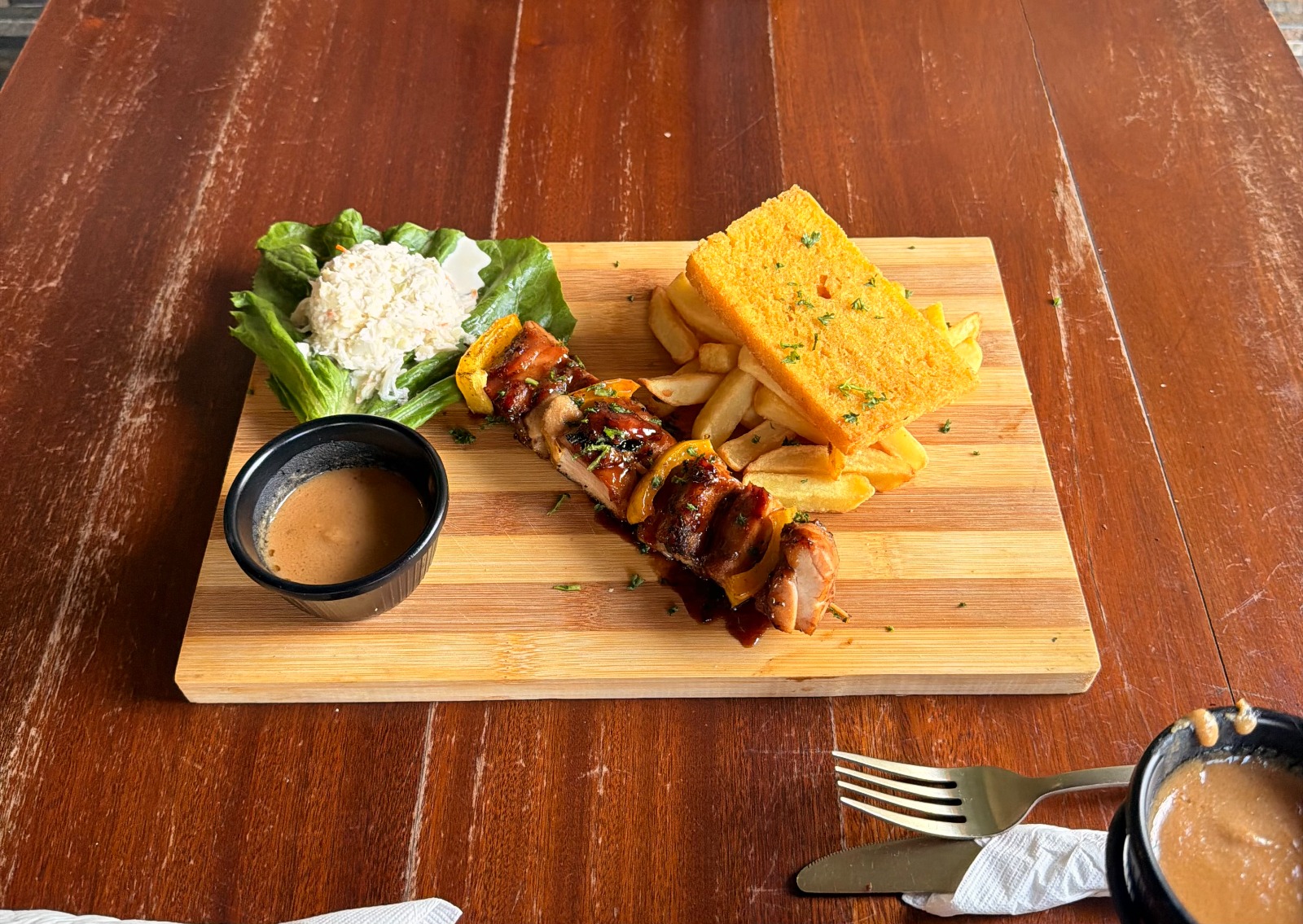Weekday lunch special with Texas Alaparia